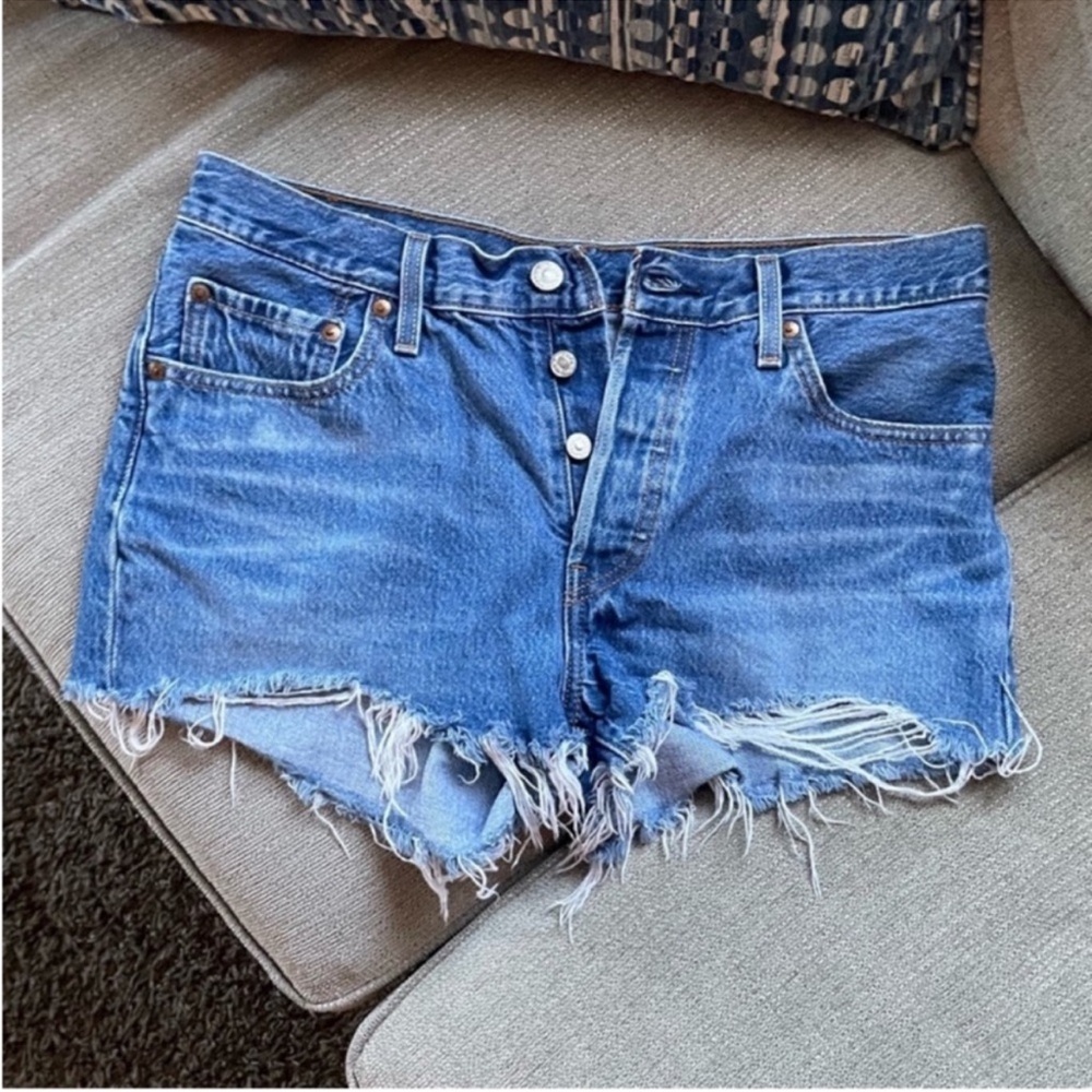 Levi’s shorts